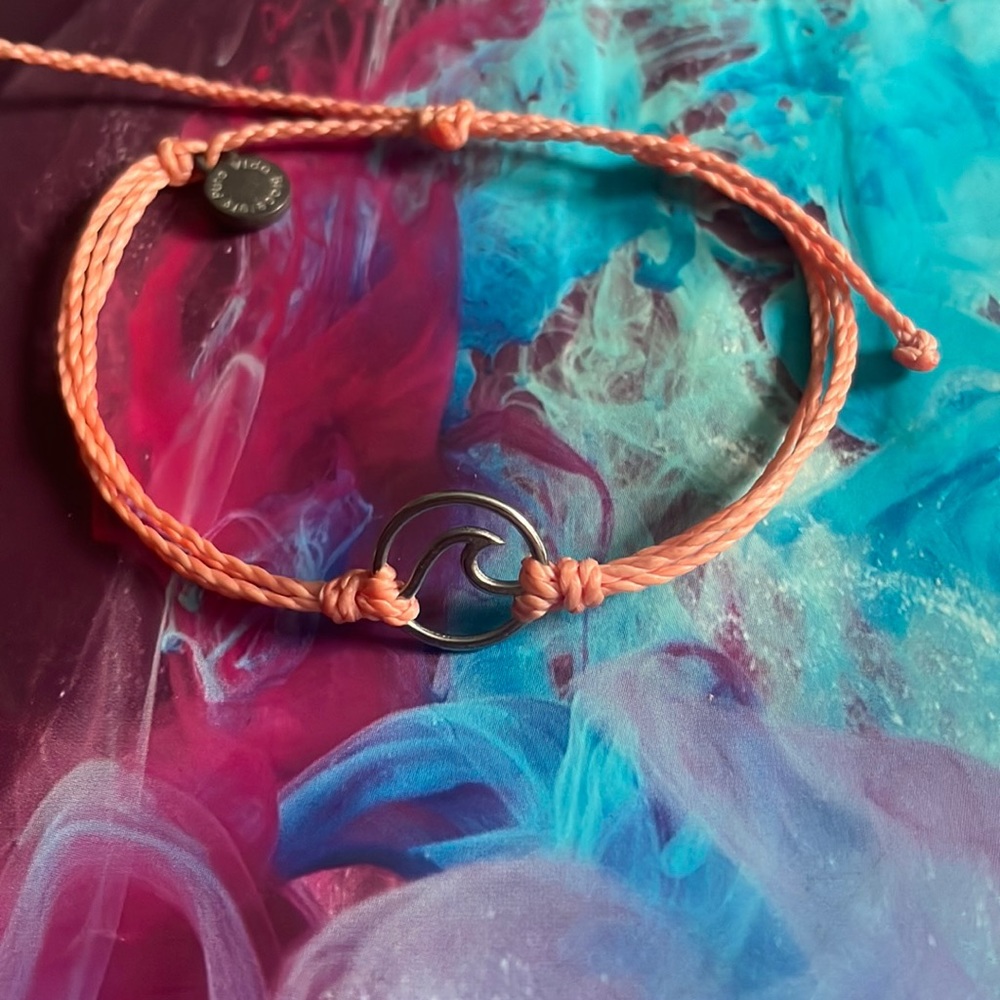 Pura vida wave charm